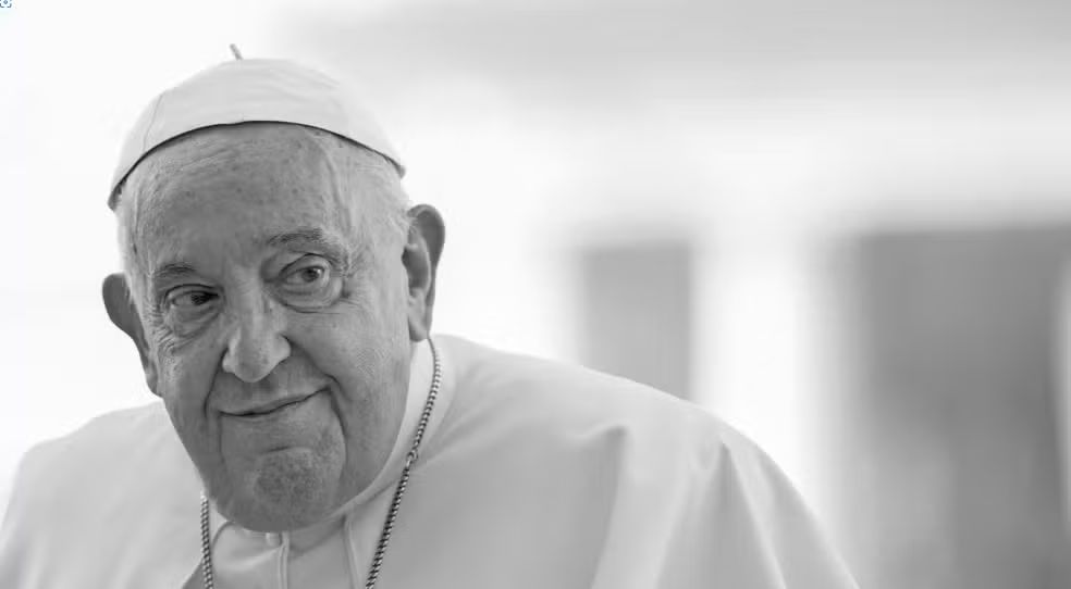 Morre o Papa Francisco aos 88 anos - Anuncia o Vaticano.